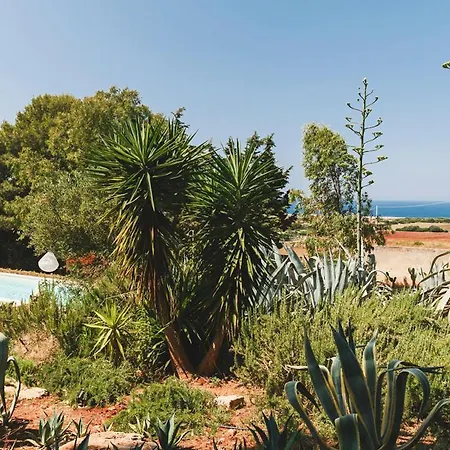 Villa Lecce Sleeps 6 Pool Air Con Wifi *