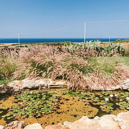 Lecce Sleeps 6 Pool Air Con Wifi *